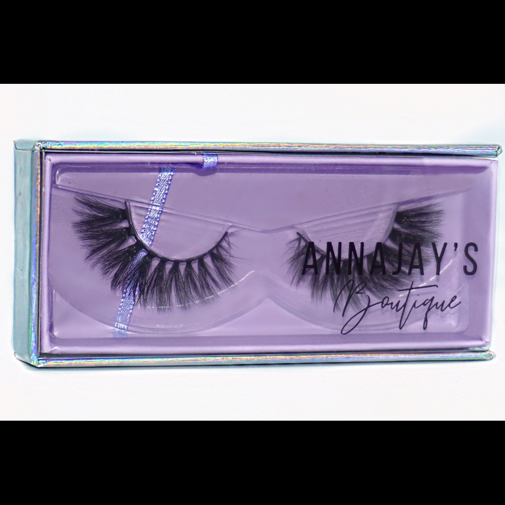 SALE! “VENICE BEACH’ 3D MINK FALSE EYELASHES